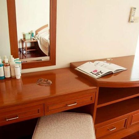 Ritratana Apartment Бангкок Номер фото