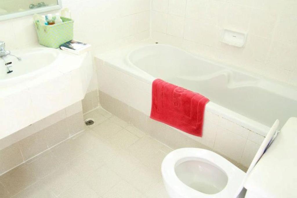 Ritratana Apartment Бангкок Номер фото